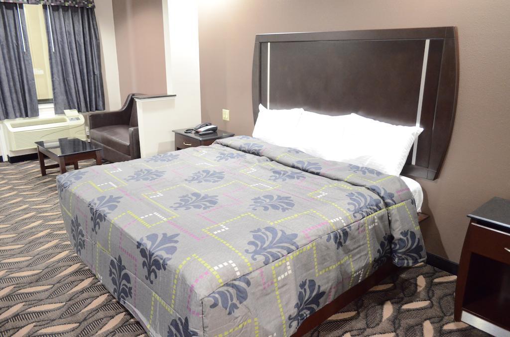 Palace Inn Sam Houston Race Park 객실 사진