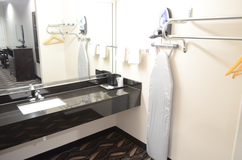 Palace Inn Sam Houston Race Park 객실 사진