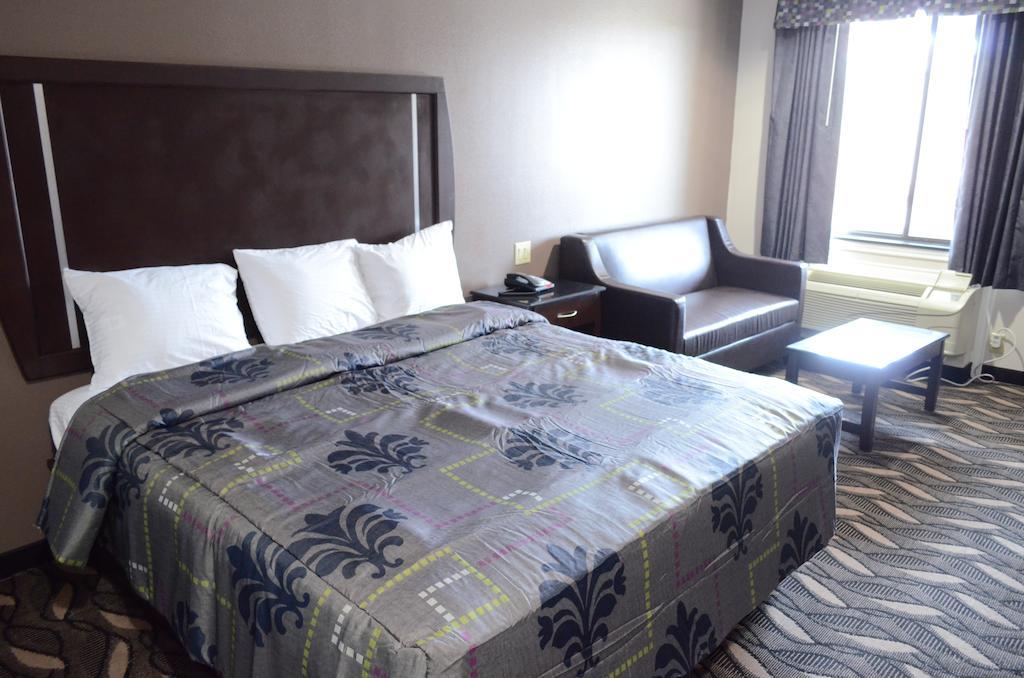 Palace Inn Sam Houston Race Park 객실 사진