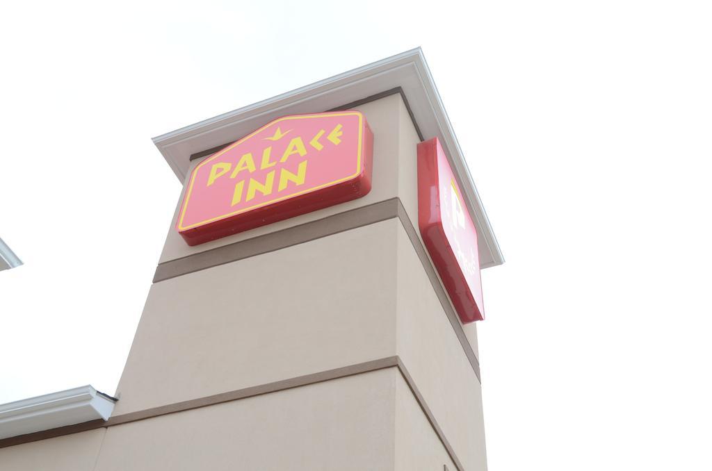 Palace Inn Sam Houston Race Park 외부 사진