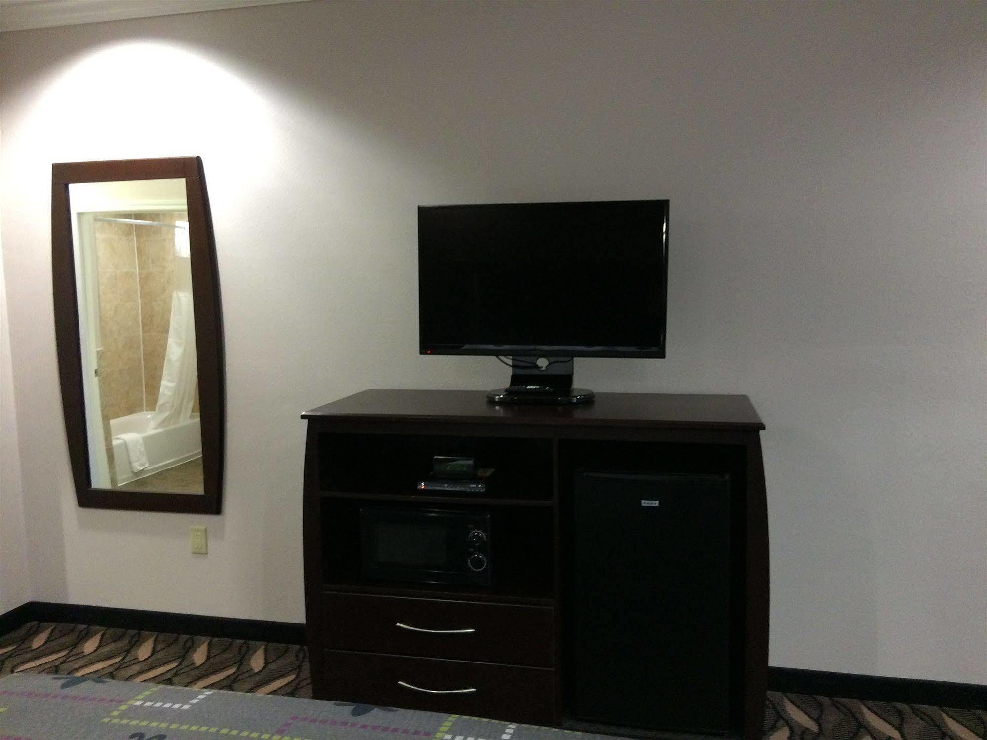 Palace Inn Sam Houston Race Park 외부 사진