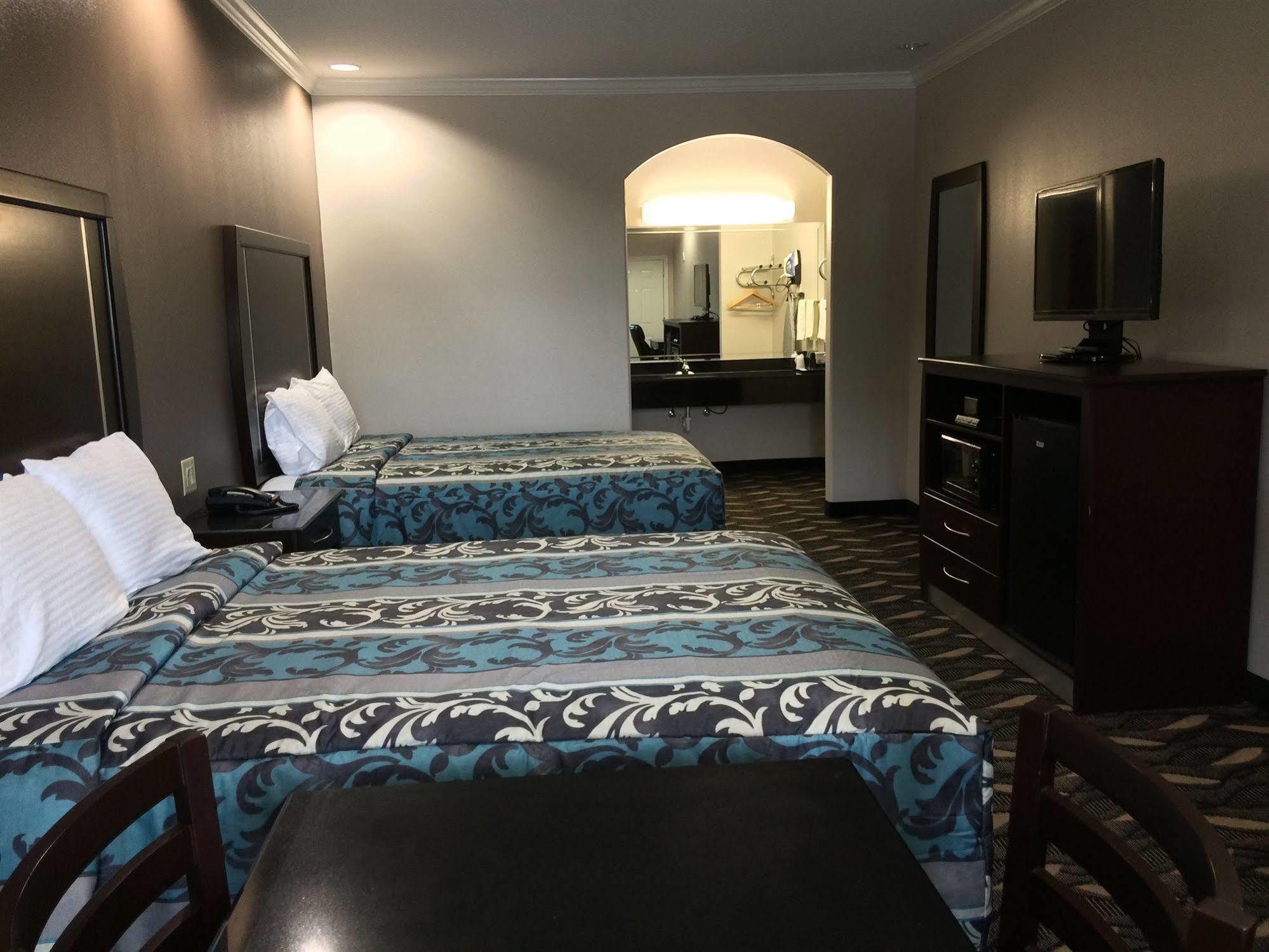 Palace Inn Sam Houston Race Park 외부 사진
