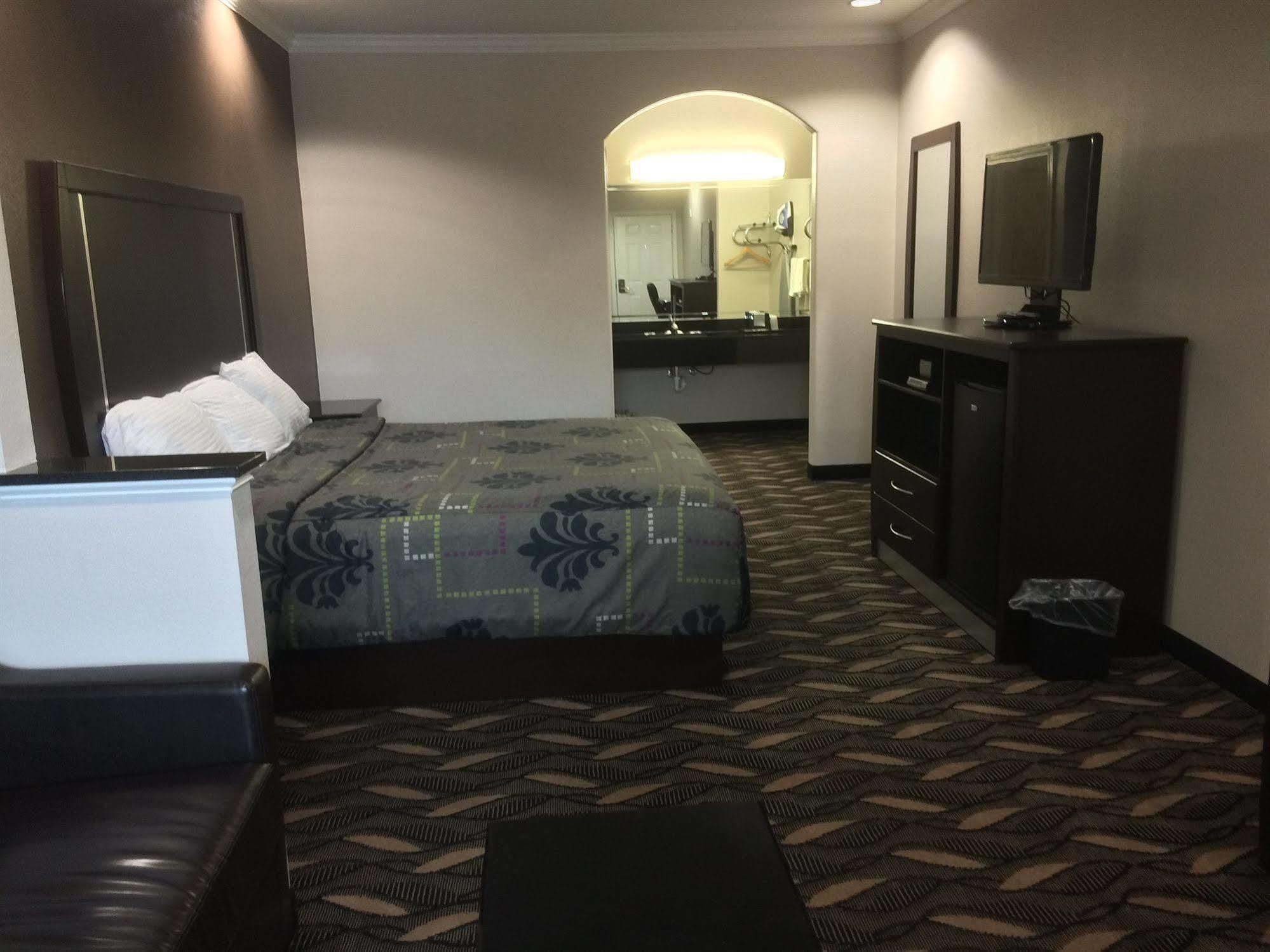 Palace Inn Sam Houston Race Park 외부 사진