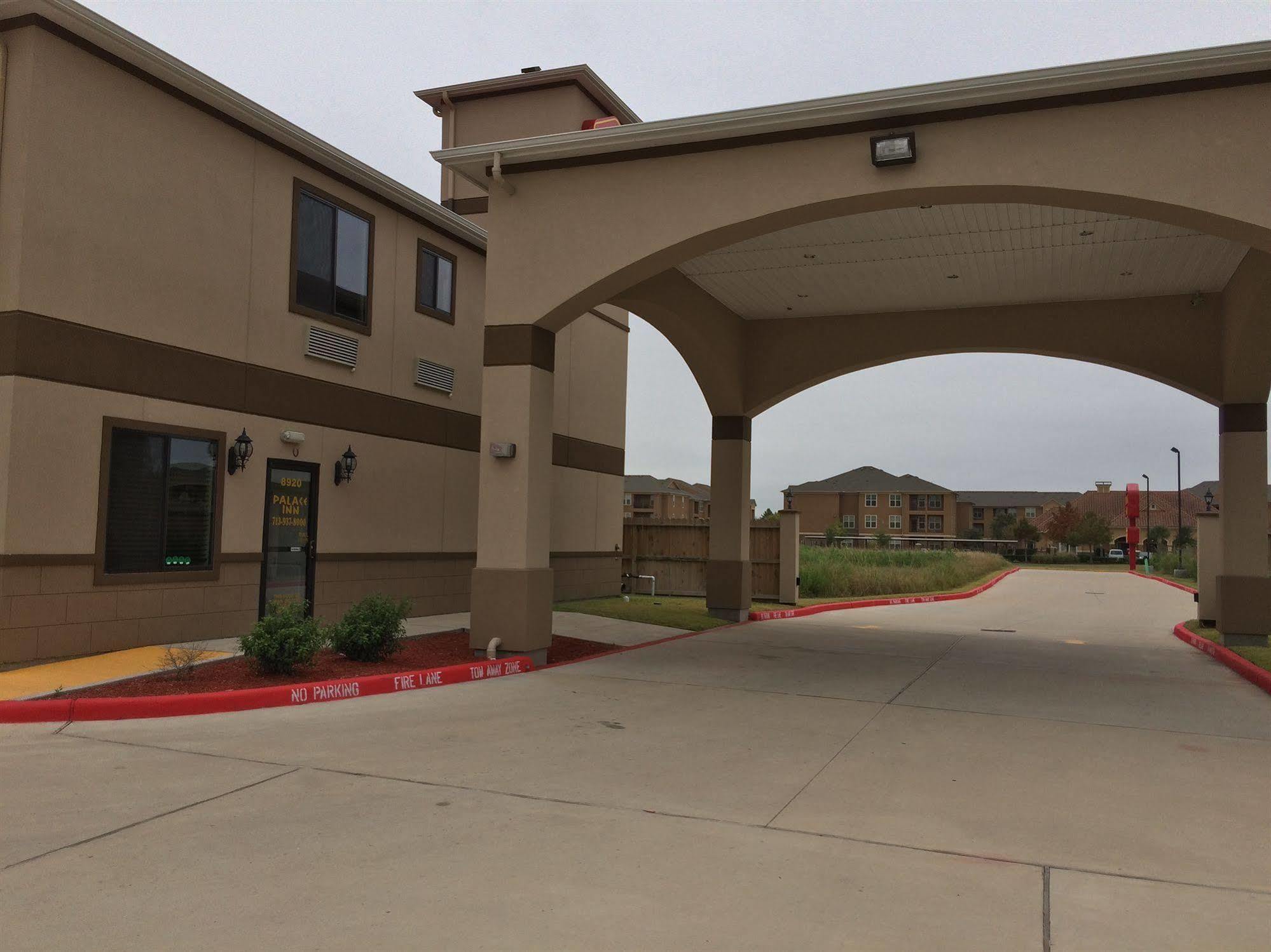 Palace Inn Sam Houston Race Park 외부 사진